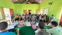 BPJS Cabang Kupang melakukan pelayanan BPJS Keliling bagi warga Desa Hansisi Kabupaten Kupang. (foto BPJS Kesehatan Kupang)