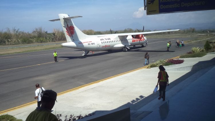 wing air di mataloko 1 Masyarakat NTT mengeluhkan harga tiket pesawat udara yang terus melambung.