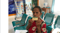 darah 1 Maria Pay (50) merupakan peserta Jaminan Kesehatan Nasional yang tinggal di Kota Kupang