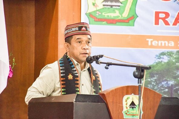bupati heri ruteng 1 Bupati Manggarai Provinsi Nusa Tenggara Timur, Heribertus Nabit (Prokopim Setda Manggarai)