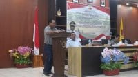 inovasi kabupaten kpg Pj Bupati Kupang Alexon Luma pada saat membuka kegiatan Sosialisasi Inovasi Daerah Kabupaten Kupang, yang berlangsung di Aula Kantor Bupati Kupang, Jumat (17/5/2024).