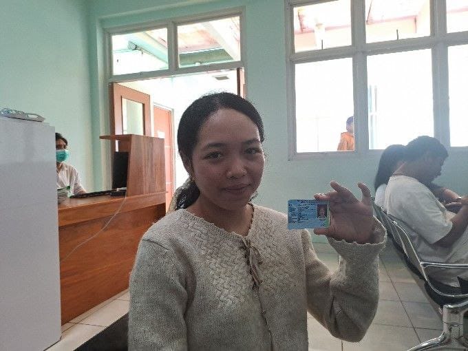 Felisitas salah seorang pasien yang ikut dalam program JKN saat ditemui di Rumah Sakit Borromeus pada Senin (05/08).