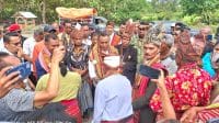 siaga belu 2 Calon Gubernur NTT Simon Petrus Kamlasi disambut para tokoh adat Pulau Timor di Kabupaten Malaka.