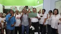 gib Relawan Pas Gibran mendeklarasikan dukungan untuk pasangan Calon Gubernur dan Wakil Gubernur Nusa Tenggara Timur (NTT) nomor urut 3, Simon Petrus Kamlasi-Adrianus Garu (SIAGA), Jumat (5/10/2024).