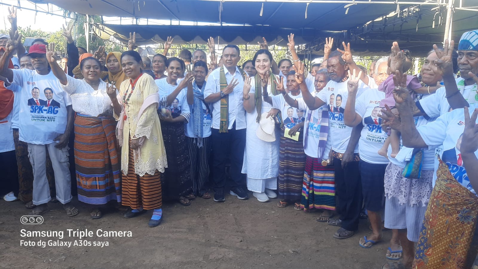 lembata spk Masyarakat Desa Panama, Kecamatan Buyasuri, Kabupaten Lembata menyatakan dukunganya kepada calon nomor urut 3 Simon Petrus Kamlasi-Adrianus Garu sebagai Gubernur dan Wakil Gubernur NTT dalam pilkada 27 November 2024.