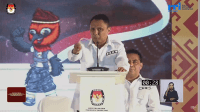 siga 1 Paslon Gubernur dan Wakil Gubernur NTT, Simon Petrus Kamlasi (SPK) dan Andre Garu (AG) akan siap 24 jam untuk kepentingan rakyat. Hal ini diungkapkan SPK saat debat Paslon di Mileniun Ballrom, Rabu (23/10/2024) malam