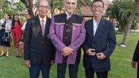 herin 1 Jakob J Herin (kiri), Mantan Wartawan Suara Timor Timur dan penulis The UN is Responsible for Human Rights Abuses in East Timor An Insider Story 2018) bersama Perdana Menteri Timor Leste, Ramos Horta.