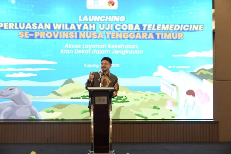 layanan Direktur Perencanaan dan Pengembangan BPJS Kesehatan, Mahlil Ruby dalam kegiatan melaunching Perluasan Wilayah Uji Coba Telemedicine se-Provinsi NTT yang diselenggarakan BPJS Kesehatan bertemakan “Akses Layanan Kesehatan Kian Dekat dalam Jangkauan," di Kupang, Kamis (8/5/2025).