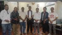 smsi ntt didik Serikat Media Siber Indonesia (SMSI) Provinsi Nusa Tenggara Timur melakukan audiensi strategis bersama Kepala Dinas Pendidikan dan Kebudayaan Provinsi NTT, Ambrosius Kodo, S.Sos, M.M., dalam rangka menyinergikan program edukatif bertajuk “SMSI Goes to School”.
