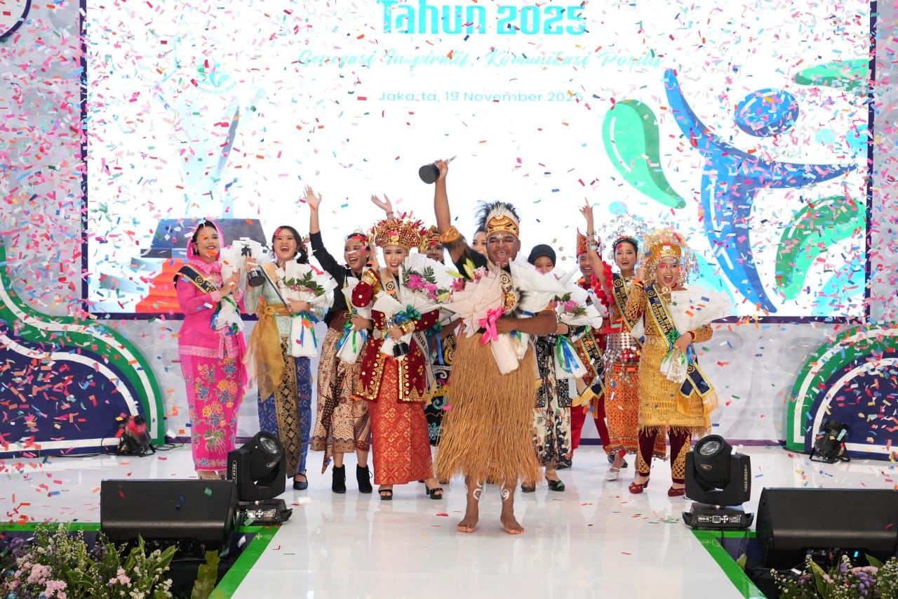 Malam Penganugerahan Duta Muda BPJS Kesehatan. Para finalis yan berasal dari seluruh Indonesia ini dinobatkan sebagai figur inspiratif yang akan menjadi penggerak literasi dan edukasi Program JKN di kalangan generasi muda, Rabu (19/11).