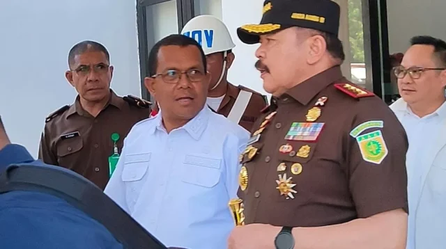 KETERANGAN FOTO/VIKTORY NEWS - Jaksa Agung ST Burhanuddin saat berkunjung ke Kupang, Provinsi Nusa Tenggara Timur.