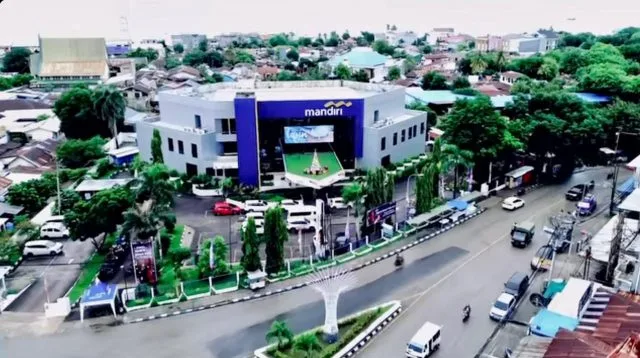 FOTO /HO-Bank Mandiri Kupang