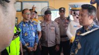 Sekretaris Daerah Kabupaten Kupang, Mateldius S.J. Sanam, bersama Kepala ASDP dan KSOP Kupang meresmikan pelayaran perdana menggunakan KMP Cakalang II dengan rute Bolok–Amfoang dan Amfoang–Kupang di Pelabuhan Penyeberangan Bolok, Desa Nitneo, Kecamatan Kupang Barat.