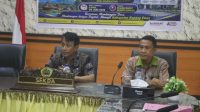 aplikasi sedeka KETERANGAN - Sekretaris Daerah Kabupaten Kupang, Mateldius Sanam, mewakili Bupati Kupang Yosef Lede membuka Rapat Koordinasi Pemanfaatan Portal Pelayanan Pemerintah Daerah Terintegrasi dan Pengenalan Aplikasi SIDEKA-NG, di Ruang Rapat Bupati, Kantor Bupati Kupang, Oelamasi, Kamis (4/6).FOTO/HO- PROKOPIM SETDA KABUPATEN KUPANG
